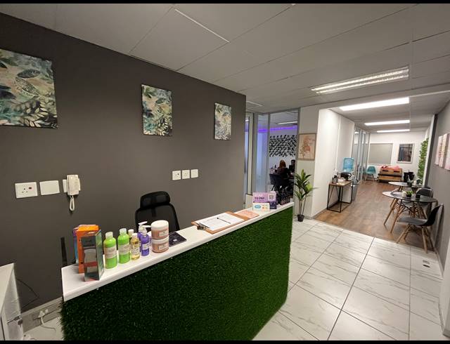 116M² OFFICE TO LET IN CENTURY CITY